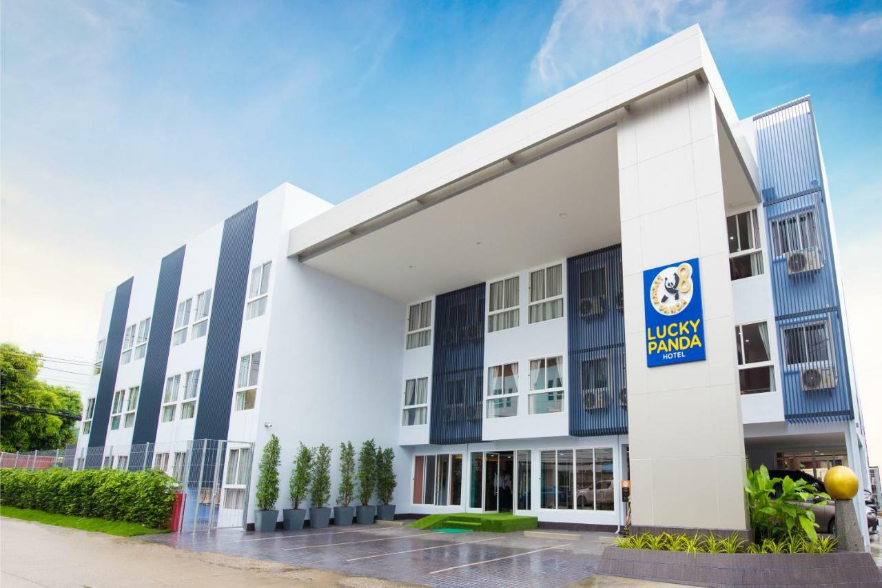 Lucky Panda Hotel Chiang Mai Exterior photo