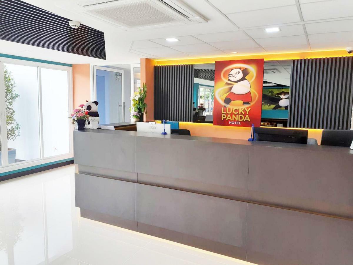 Lucky Panda Hotel Chiang Mai Exterior photo